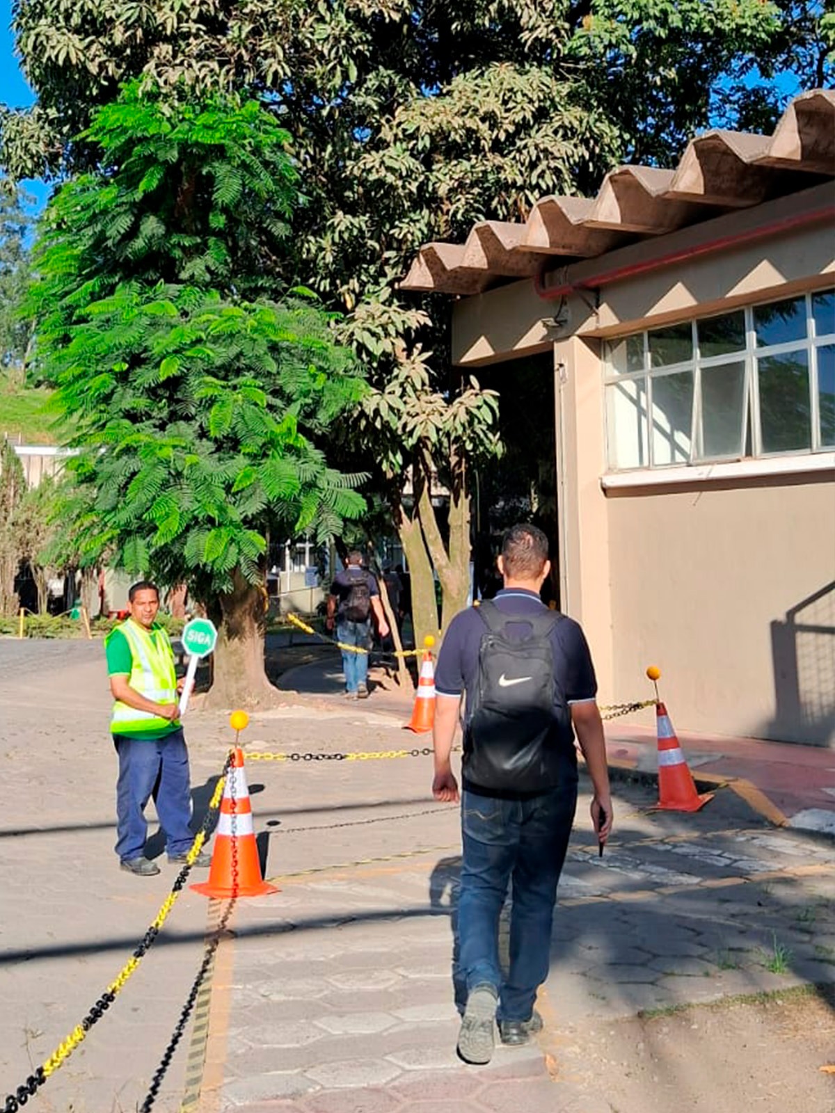 Campanha Maio Amarelo alerta para segurança no trânsito com o tema "Paz no trânsito começa por você"