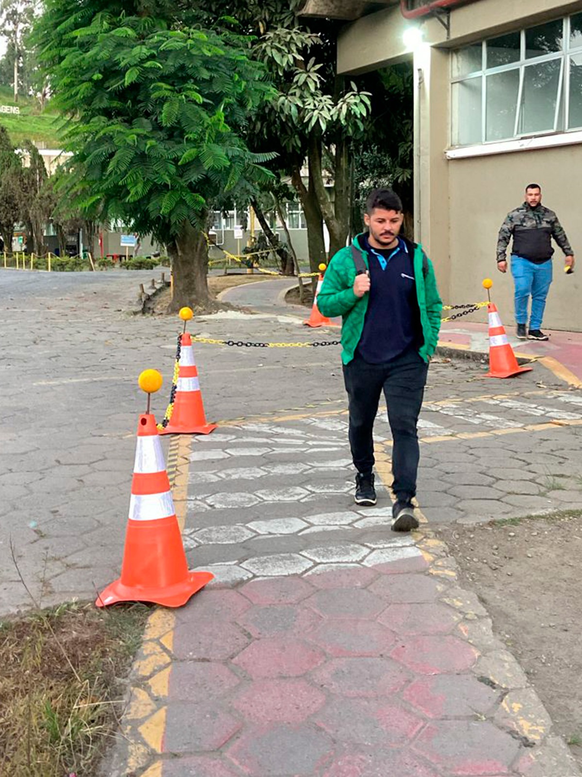 Campanha Maio Amarelo alerta para segurança no trânsito com o tema "Paz no trânsito começa por você"