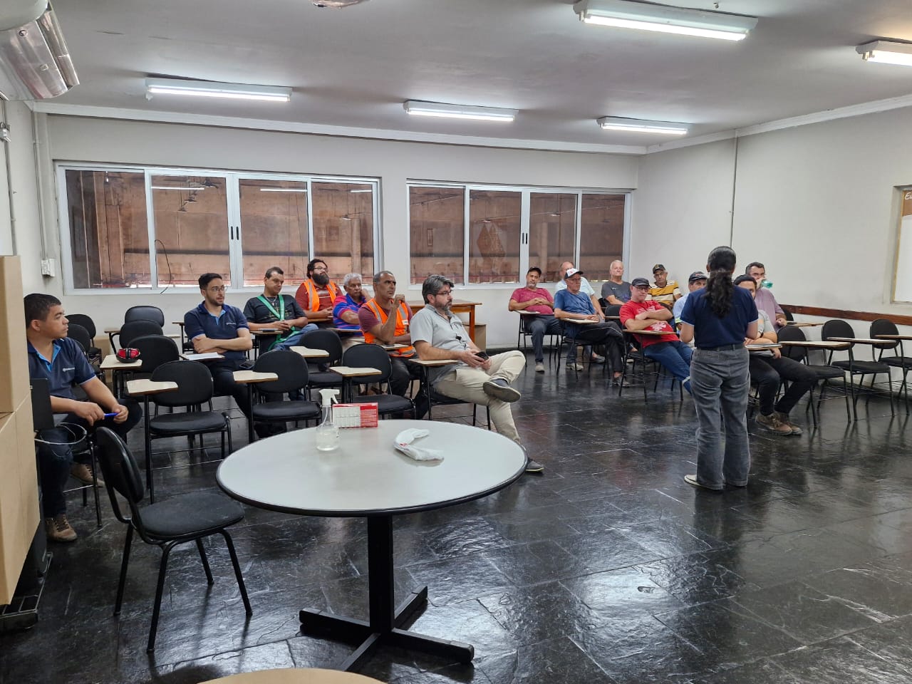 Campanha Maio Amarelo alerta para segurança no trânsito com o tema "Paz no trânsito começa por você"