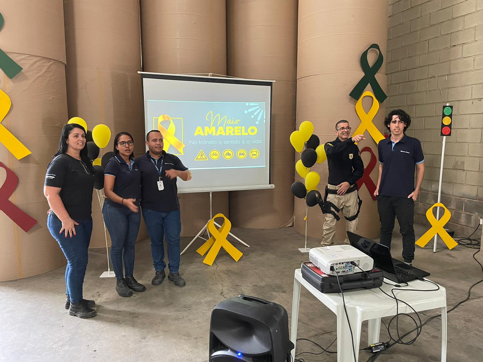 Campanha Maio Amarelo alerta para segurança no trânsito com o tema "Paz no trânsito começa por você"