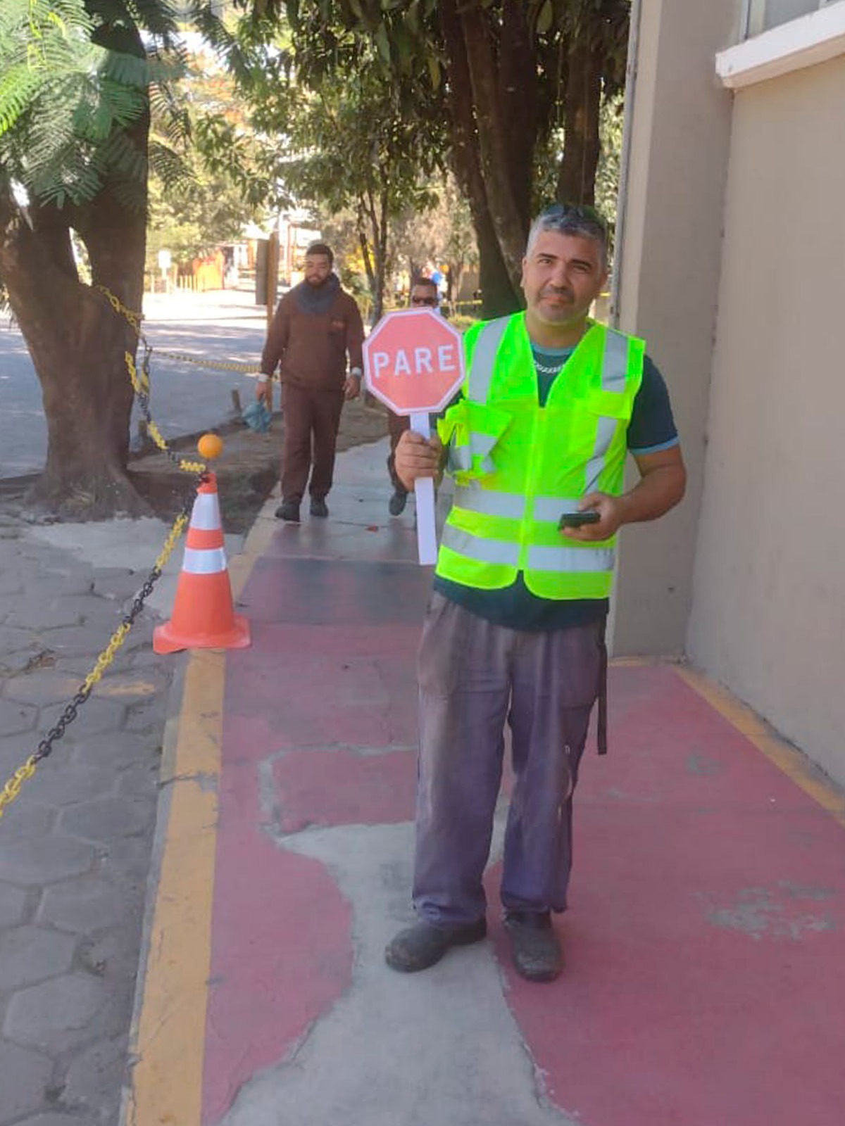 Campanha Maio Amarelo alerta para segurança no trânsito com o tema "Paz no trânsito começa por você"
