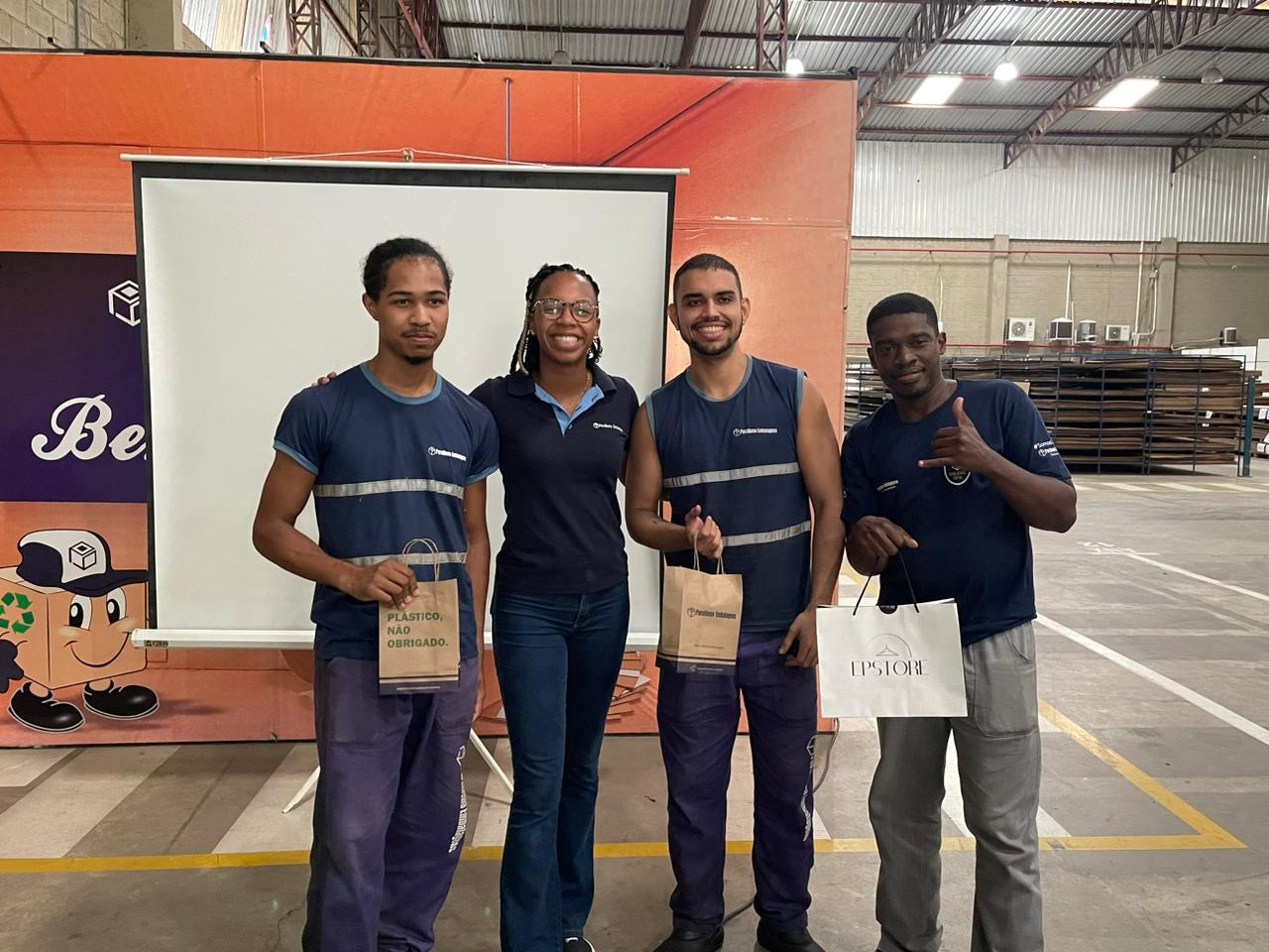Programa DesEnvolver Alcança Novos Setores: Máquinas de Papel e Impressoras