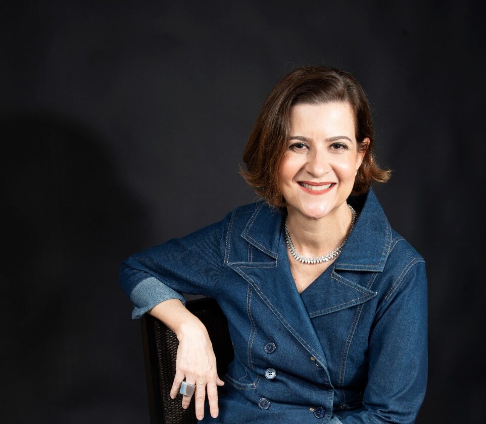 Francine Póvoa, consultora em ESG, Conselheira do Capitalismo Consciente Brasil e Professora convidada da Fundação Dom Cabral.