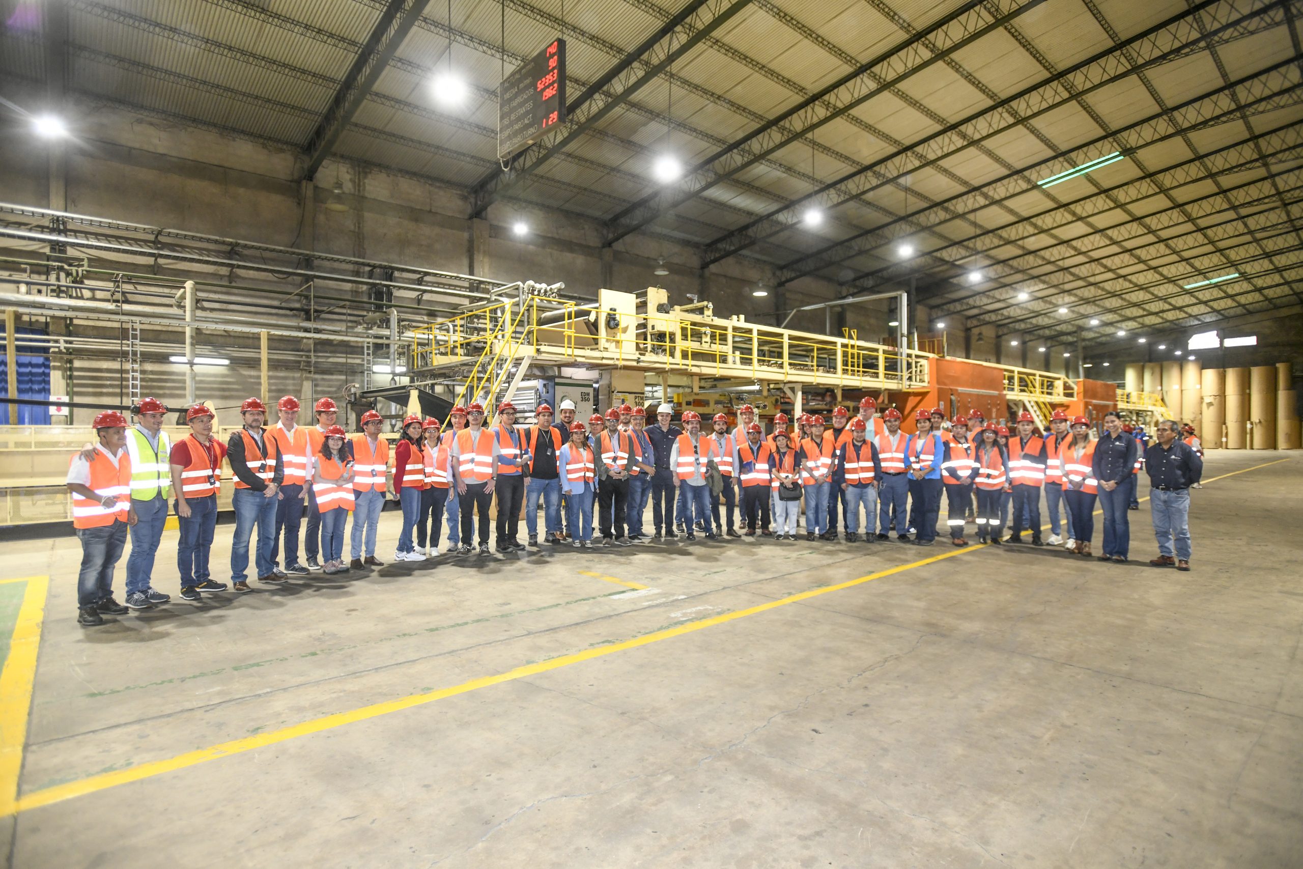 Paraibuna Embalagens participa da Convención & Exposición Internacional ACCCSA 2024 em Santa Cruz de la Sierra