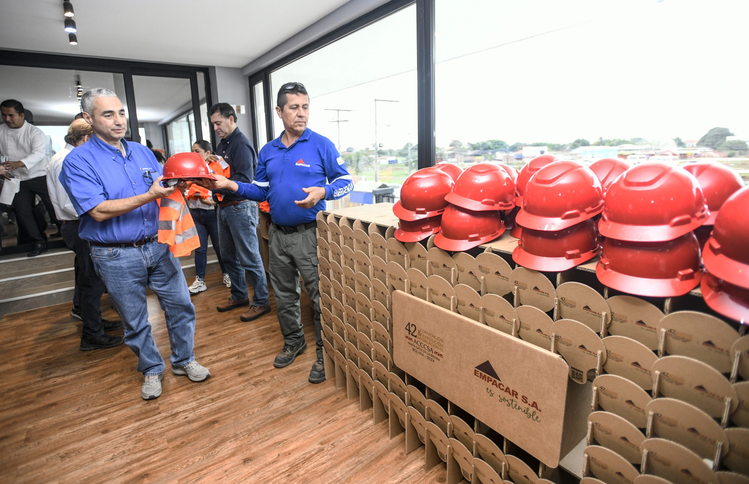 Paraibuna Embalagens participa da Convención & Exposición Internacional ACCCSA 2024 em Santa Cruz de la Sierra