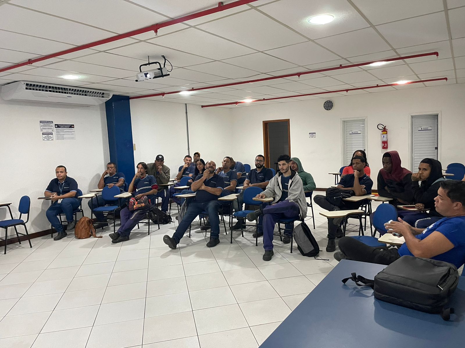 Paraibuna Embalagens dá sequência às atividades de aprendizagem contínuo nos setores de manutenção e expedição.