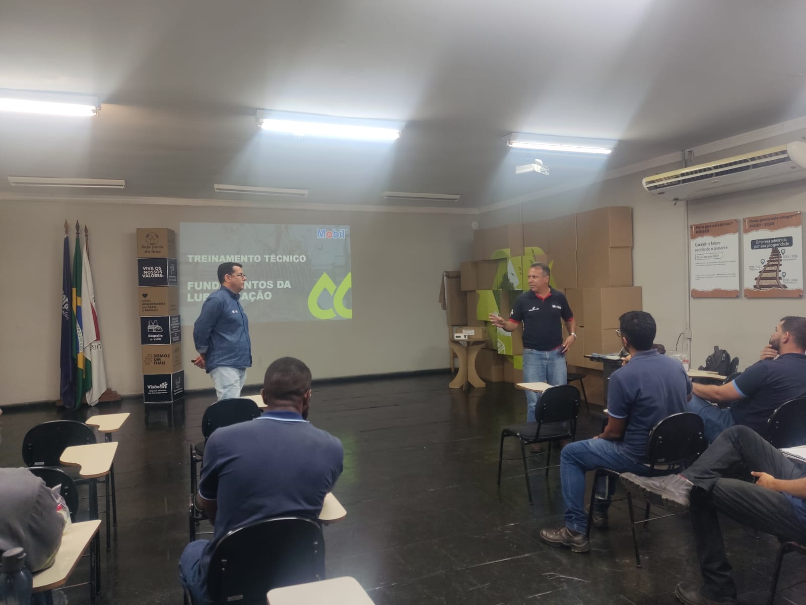 Paraibuna Embalagens dá sequência às atividades de aprendizagem contínuo nos setores de manutenção e expedição.