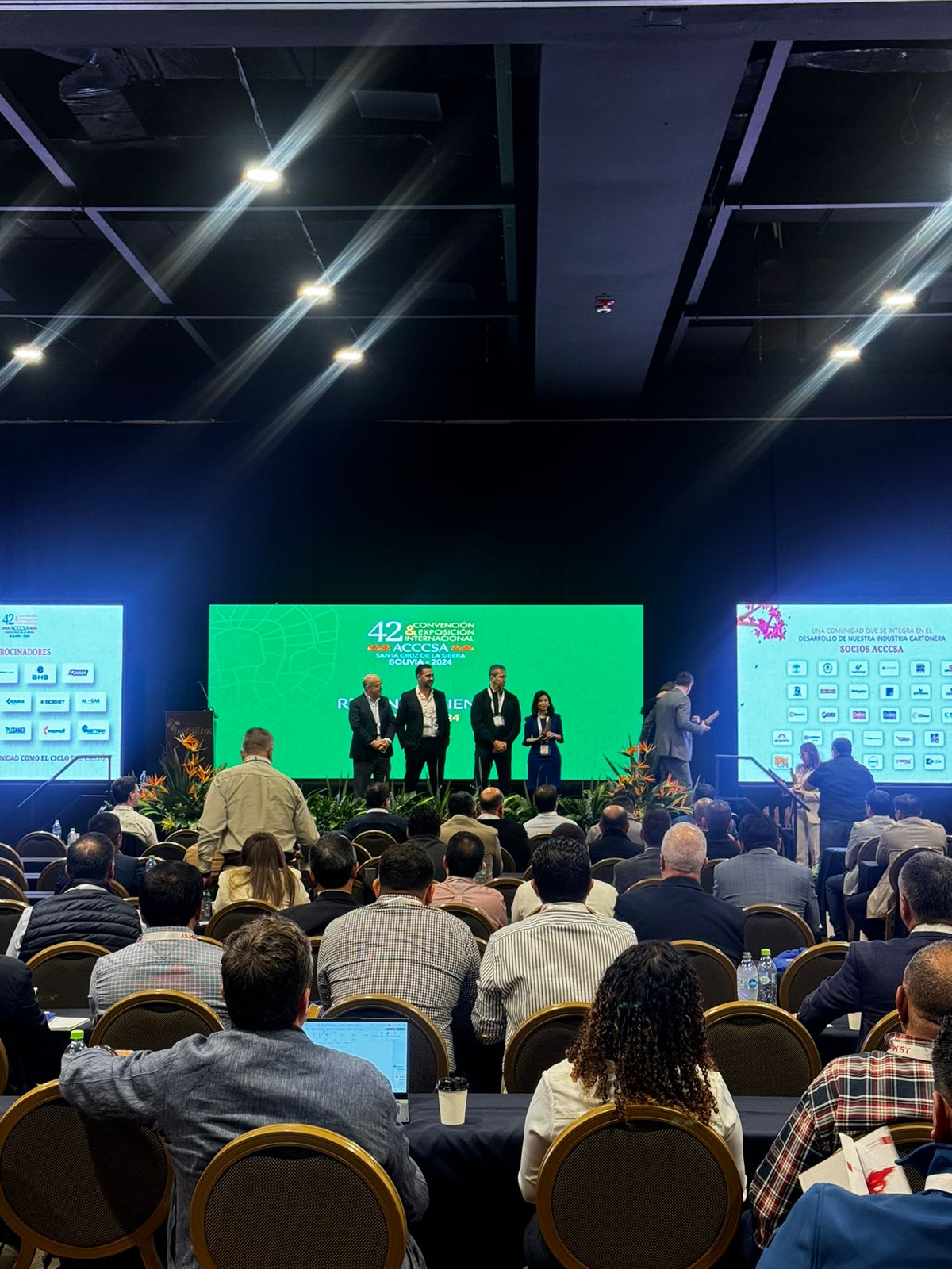 Paraibuna Embalagens participa da Convención & Exposición Internacional ACCCSA 2024 em Santa Cruz de la Sierra