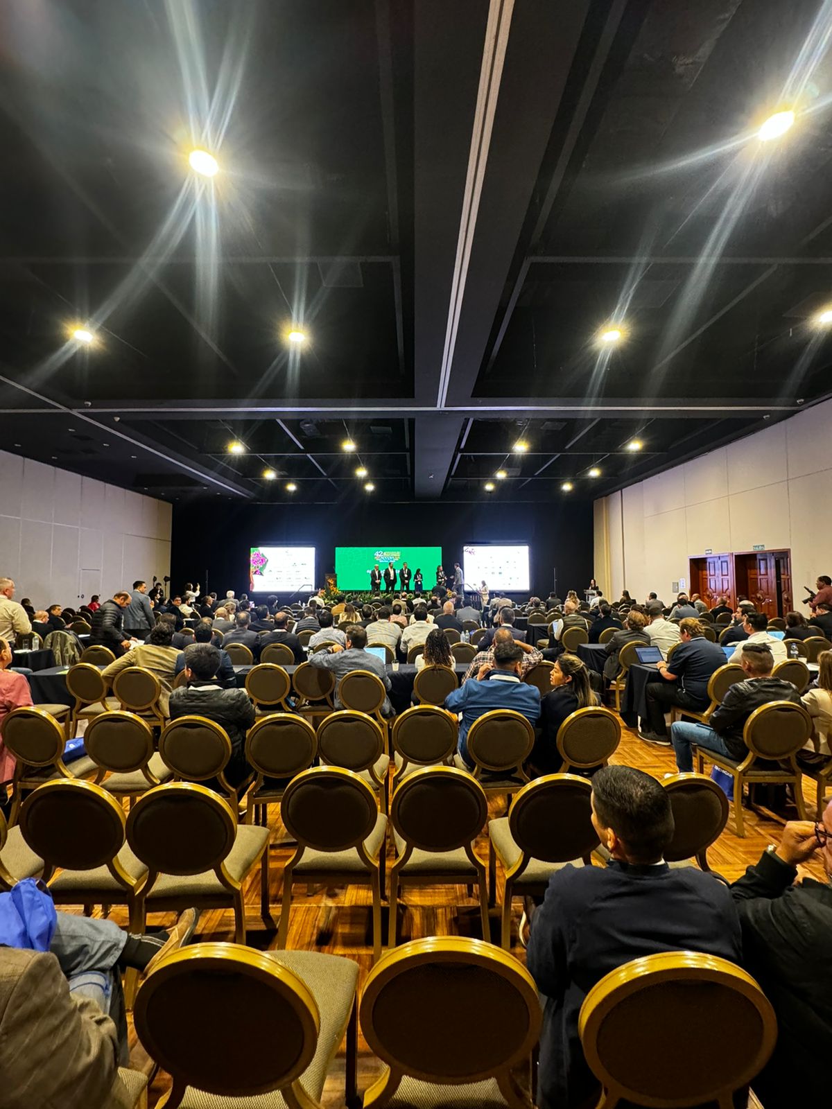 Paraibuna Embalagens participa da Convención & Exposición Internacional ACCCSA 2024 em Santa Cruz de la Sierra