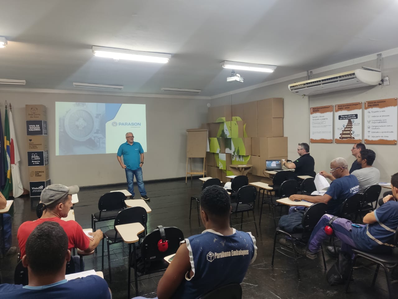 Paraibuna Embalagens dá sequência às atividades de aprendizagem contínuo nos setores de manutenção e expedição.