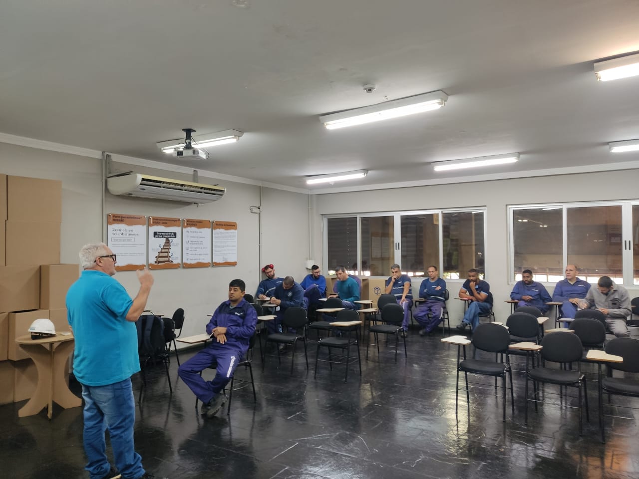 Paraibuna Embalagens dá sequência às atividades de aprendizagem contínuo nos setores de manutenção e expedição.