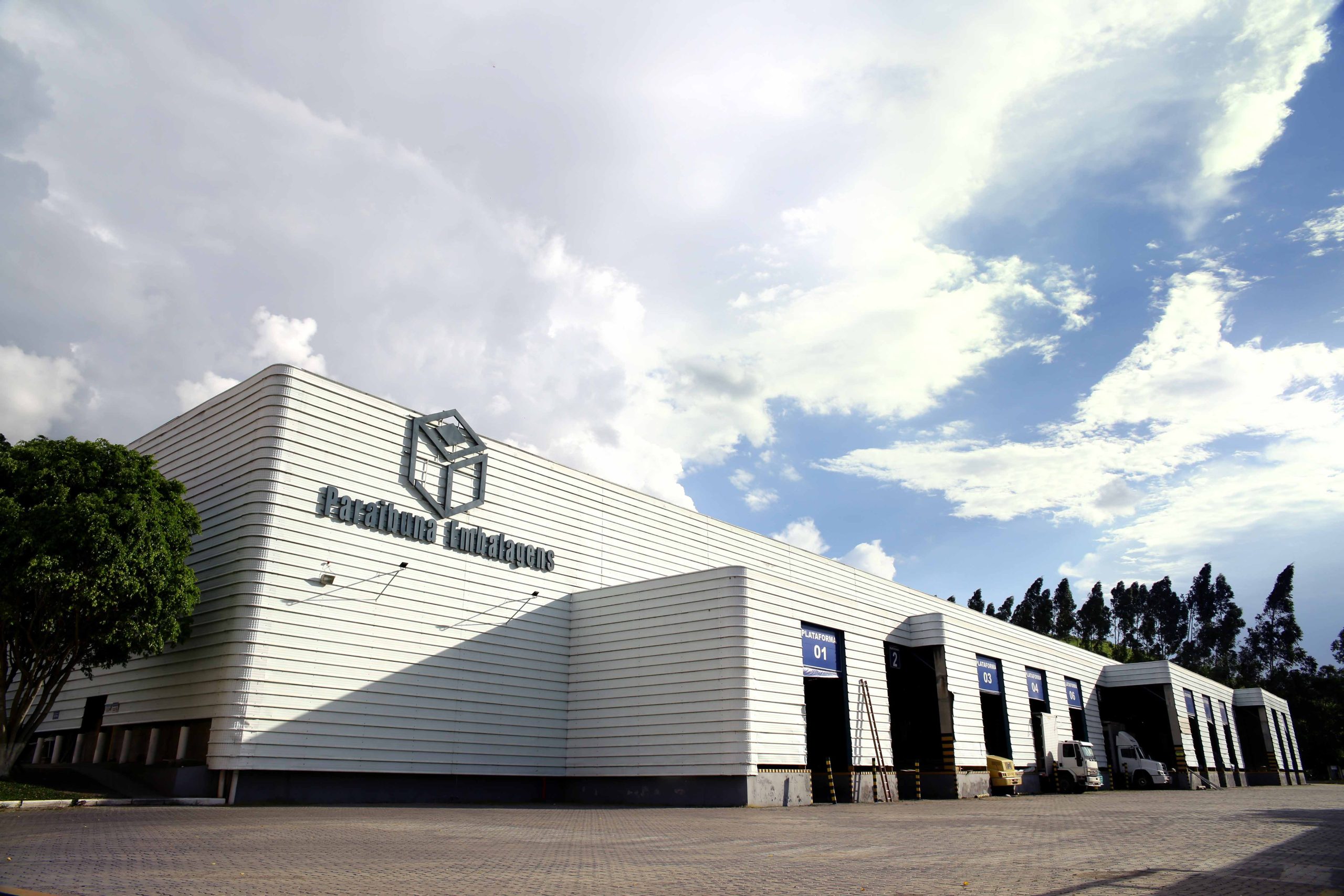 Paraibuna Embalagens realiza investimento nas máquinas onduladeiras