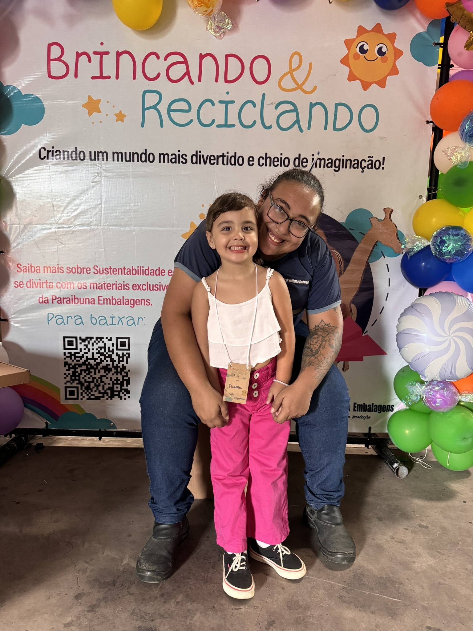 Paraibuna Embalagens promove festa para comemorar o Mês das Crianças